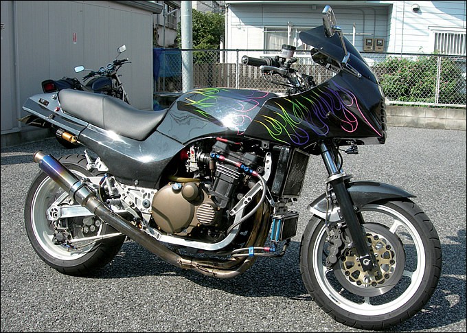 カワサキ GPZ900R