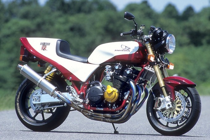 リアルパワー･コーポレーション / CB1100R カスタム写真