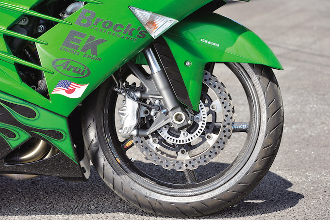 クラスフォーエンジニアリング ZX-14R（カワサキ ZX-14R）のカスタム画像