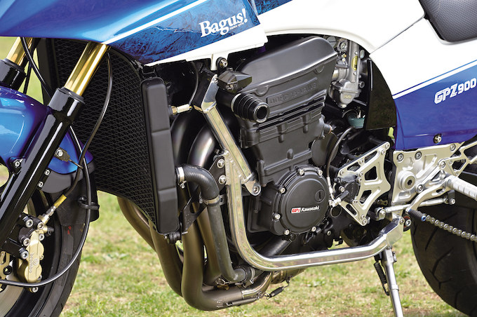 バグースモーターサイクル GPZ900R（カワサキ GPZ900R）のカスタム画像
