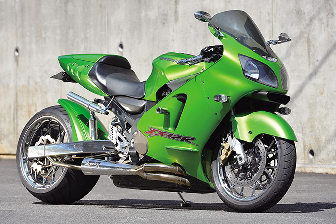 クラスフォーエンジニアリング ZX-12R（カワサキ ZX-12R）のカスタム画像