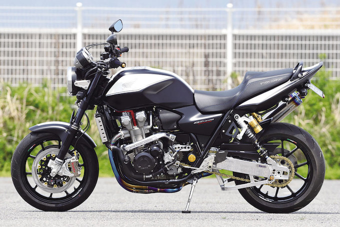 ナップス広島店 CB1300SF（ホンダ CB1300SF）のカスタム画像