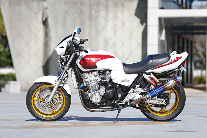 有田商会 CB1300SF（ホンダ CB1300SF）のカスタム画像