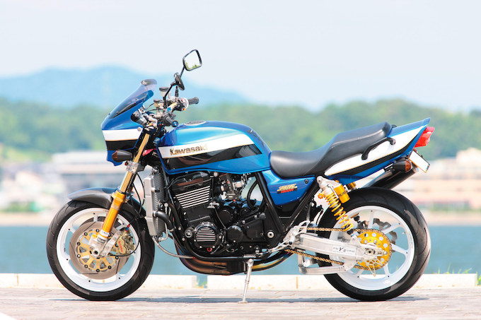 バイクガレージY's ZRX1200R（カワサキ ZRX1200R）のカスタム画像