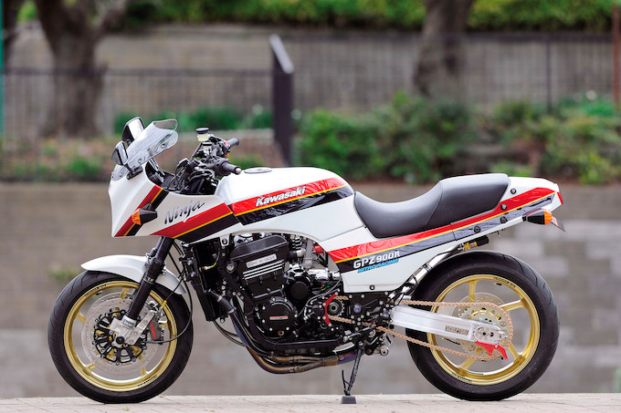 サンクチュアリーYOKOHAMA-YAMATO GPZ900R（カワサキ GPZ900R）のカスタム画像