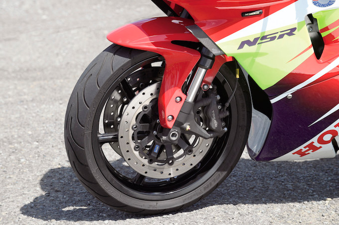 MOTOR CLUB GESUNDHEIT NSR250R SE（ホンダ NSR250R SE）のカスタム画像