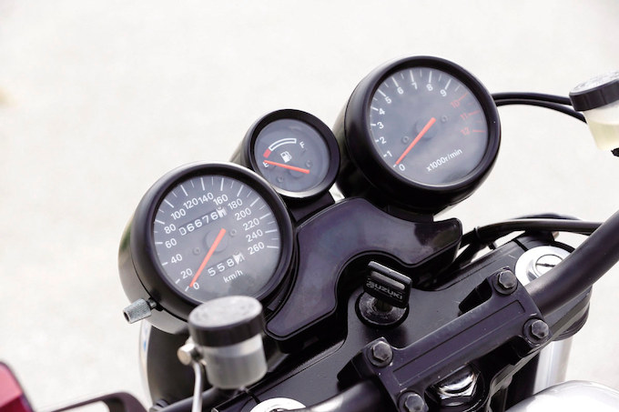 せど工房 INAZUMA1200（スズキ INAZUMA1200）のカスタム画像