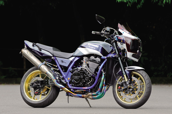 TRADING GARAGE NAKAGAWA ZRX1200R（カワサキ ZRX1200R）のカスタム画像