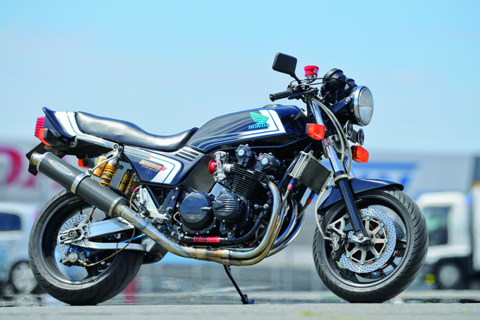 CLUB 1.2・HIKARU SPL CB1100F（ホンダ CB1100F）のカスタム画像