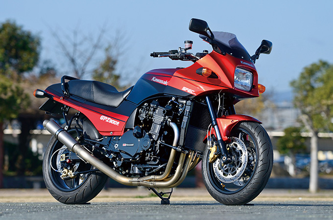 SPEC ENGINEERING GPZ900R（カワサキ GPZ900R）のカスタム画像