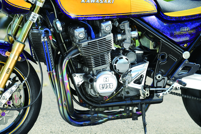 STRIKER SYSTEM YOKOHAMA ZEPHYR1100（カワサキ ZEPHYR1100）のカスタム画像