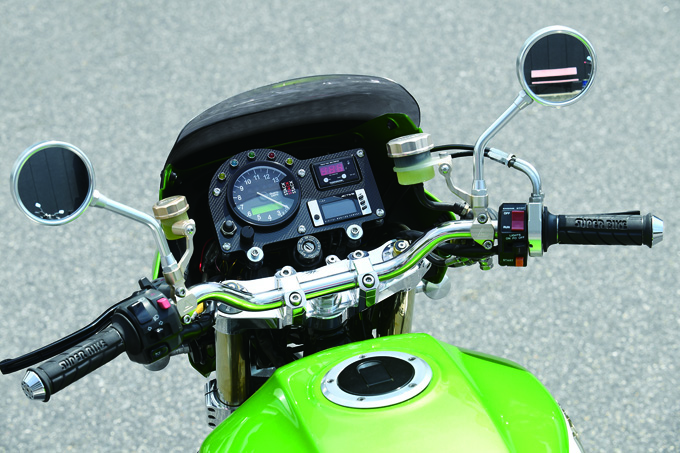 SHABON-DAMA ZRX1200R（カワサキ ZRX1200R）のカスタム画像