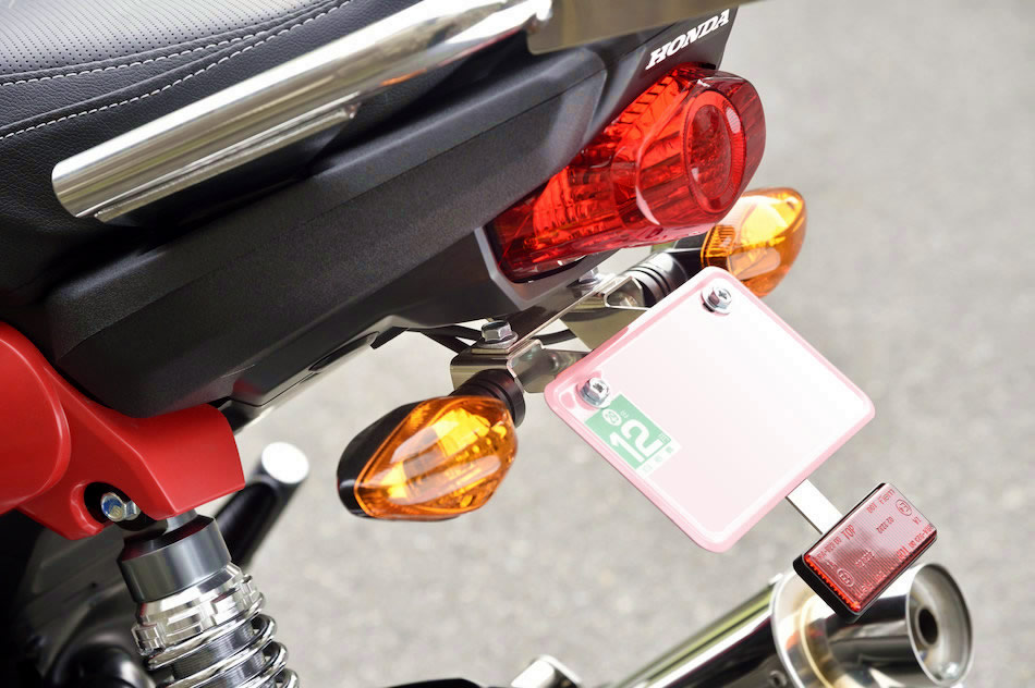 NAVI110の輸入販売でバイクの魅力を伝えるChops