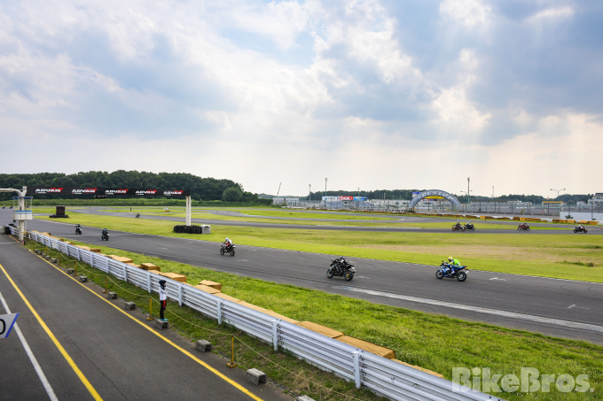 女子も初心者もサーキット走行は『BATTLAX FUN ＆ RIDE MEETING』から!!