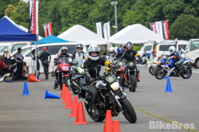 女子も初心者もサーキット走行は『BATTLAX FUN ＆ RIDE MEETING』から!!