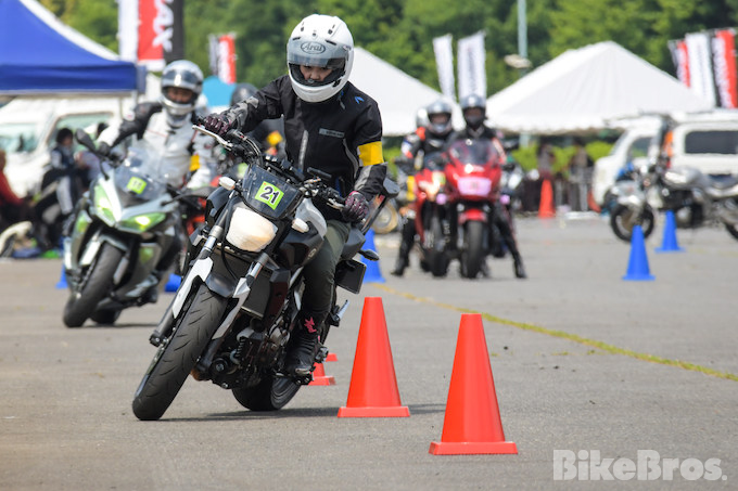 女子も初心者もサーキット走行は『BATTLAX FUN ＆ RIDE MEETING』から!!