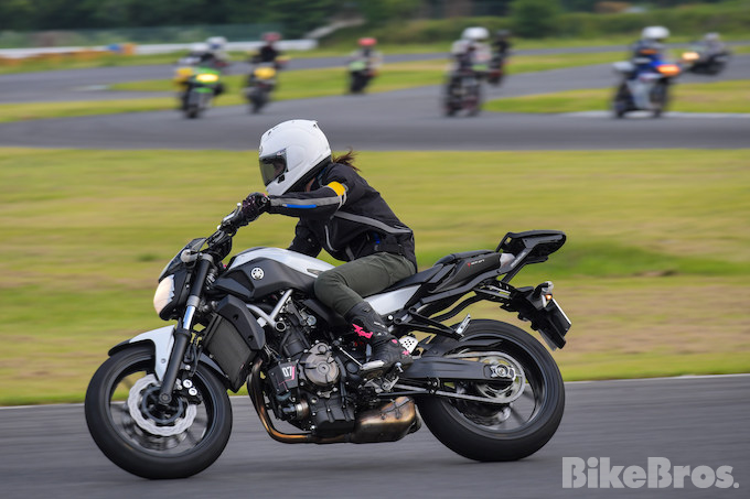 女子も初心者もサーキット走行は『BATTLAX FUN ＆ RIDE MEETING』から!!