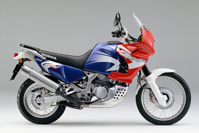 アフリカツインアーカイブと歴代モデルの変遷 オフロードバイクなら