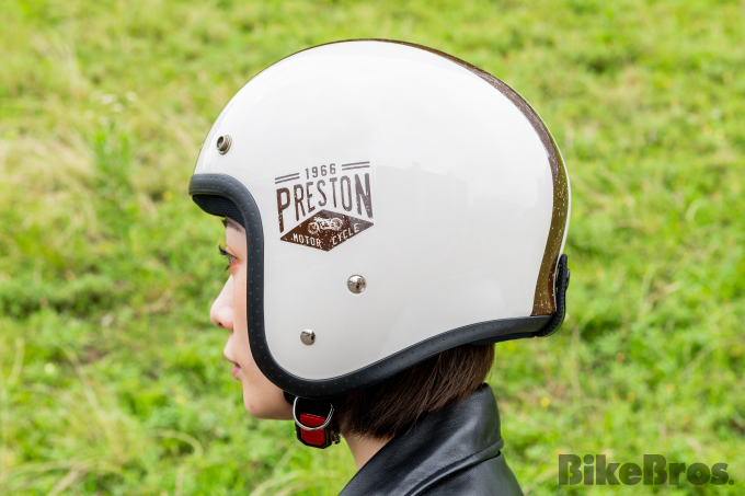 ビンテージ感を強調した『リード工業』のジェットヘルメット3種の画像