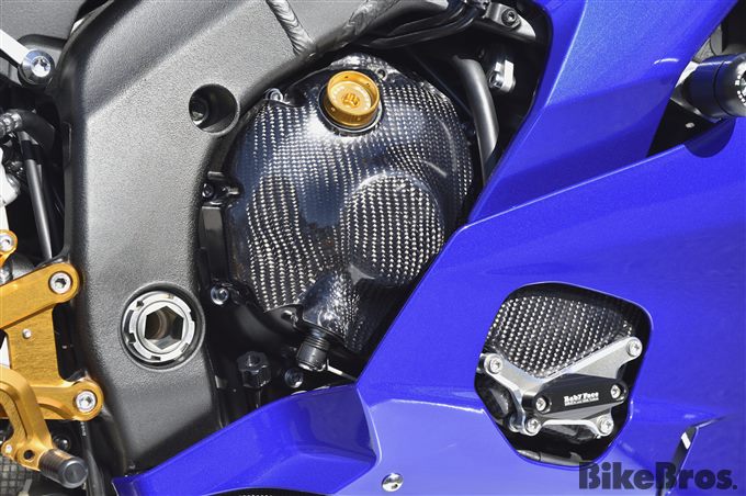 YZF-R6をスタイリッシュに飾るオリジナルボディパーツの画像