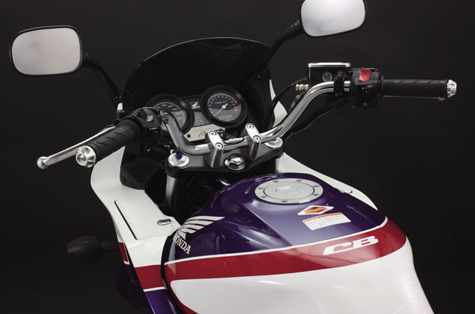 ホンダ Cb400sf Sb カスタム パーツカタログ バイクブロス