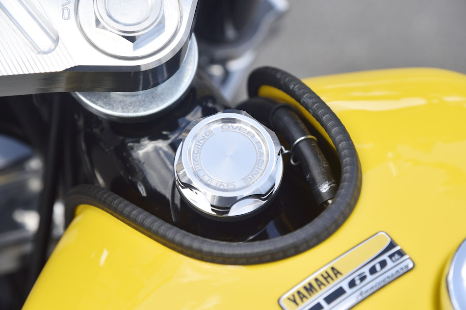 現行SR400で思い切りカスタムを楽しもう!! バイクブロス