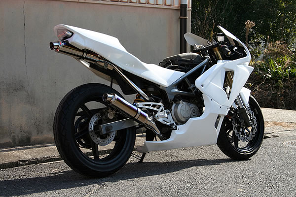 カワサキの中古車が面白い！マフラーから始まるカスタムの魅力