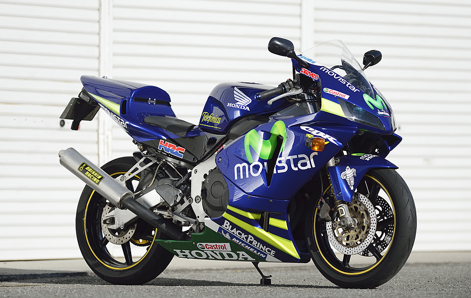 Ninja250RをZX-6R風に変えるカスタム外装キット 才谷屋