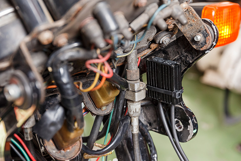 ノーマルレンズ ボディのままh4バルブを簡単にled化 特集記事 最新情報 バイクブロス ノーマルレンズ ボディのままh4バルブを簡単にled化 特集記事 最新情報 バイクブロス