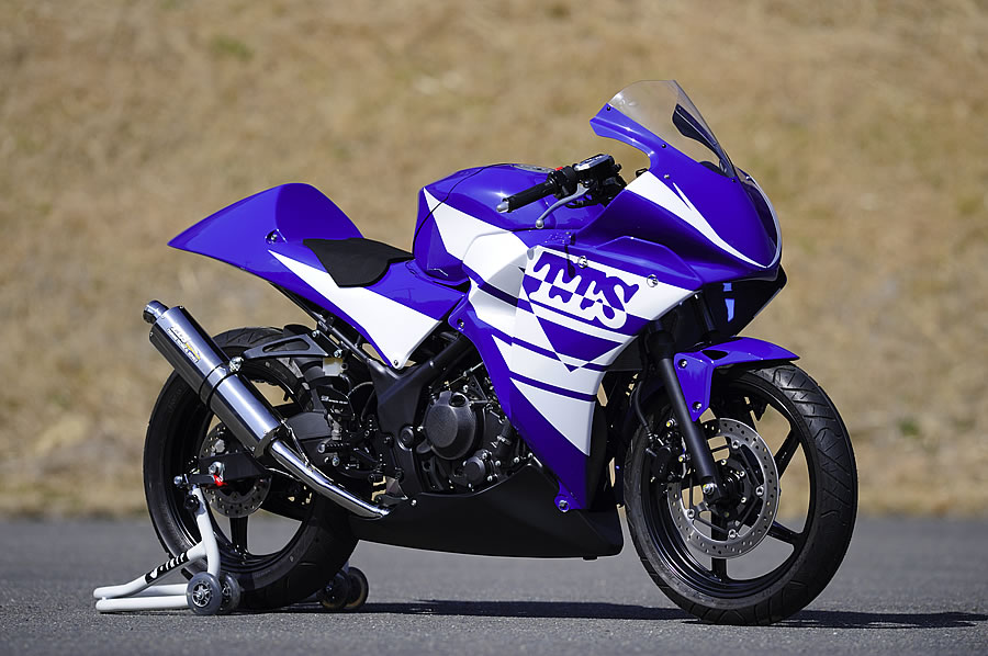 ホンダcbr250rの性能を最大限に引出すポジションパーツ 新型ステップでツーリング カスタムが楽しい バイクブロス