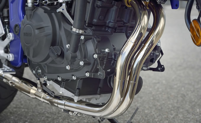 走行シーンを選ばない高性能YZF-R25/MT-25用WR'Sフルエキ バイクブロス