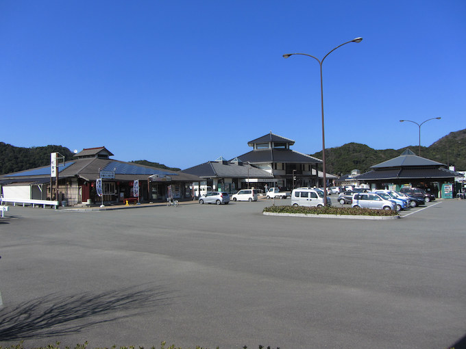 【道の駅ゆとりパークたまがわ】天然記念物の須佐湾や磁石石へ行く際の休憩地に