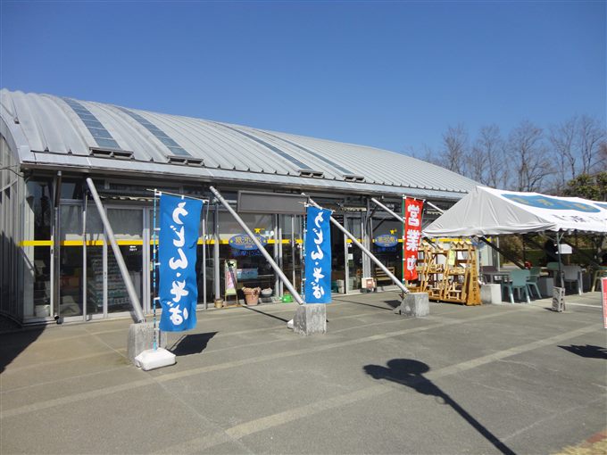 【ライダー目線で調査／道の駅 にらさき】銀河の駅とも呼ばれる道の駅