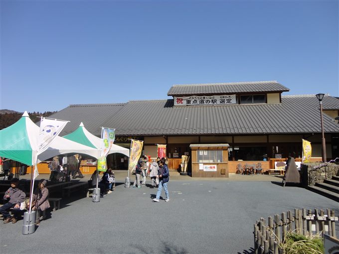 【ライダー目線で調査／道の駅 どんぐりの里いなぶ】多くのバイクでにぎわうツーリング中の休憩地