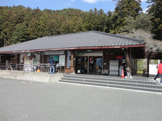 【ライダー目線で調査／道の駅 鳳来三河三石】家康公と縁のある満光寺がすぐ近く