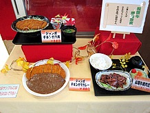 レストランは松阪牛を使った大盛りメニューがあります。