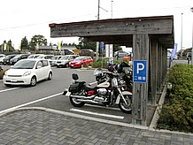 道の駅としては珍しいと思われる屋根付きの駐輪場。