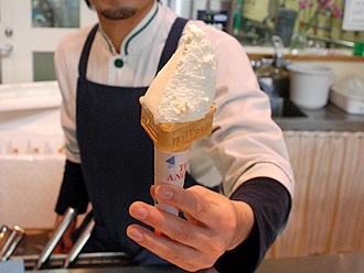 ジェラートの素材も地元丹後の食材を使っている程の拘りよう。この辺りに行く度に、ついつい立ち寄ってしまう。