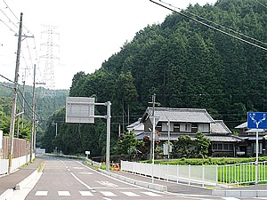 福住ICから県道47号線に入っていきます。穏やかなワインディングが続きます。