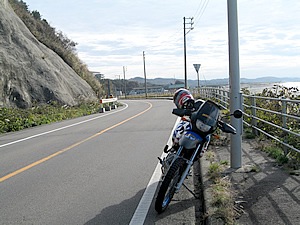 多様な風景を楽しませてくれる日本海夕日ライン。冬場のツーリングコースとして重宝しています。