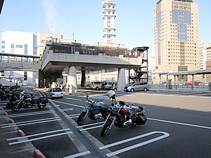 阪神高速神戸線にて、神戸市内で渋滞がありましたが、振り返ってみれば京橋PAあたりでは順調に流れていました。