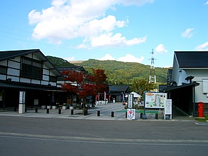 津軽伝承工芸館。左手前がレストラン。施設もきれい。お土産もたくさん売ってます。