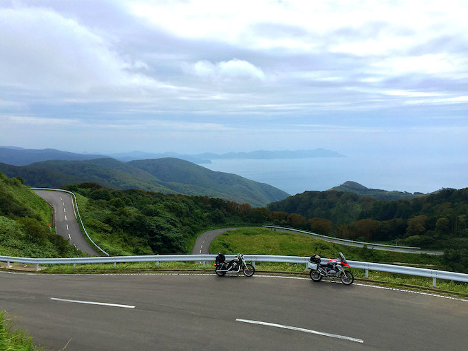 龍飛岬と岩木山の画像