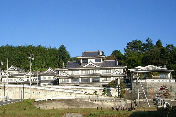 岩櫃城(いわびつじょう)温泉くつろぎの館