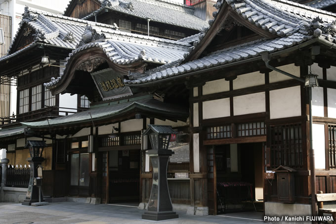 日本の絶景100選 道後温泉本館（愛媛県）の画像