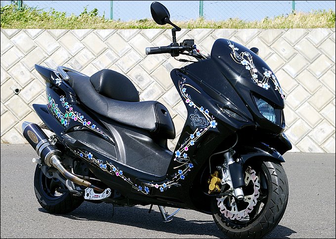ヤマハ マジェスティ125 原付 スクーター ユーザーが造るカスタム 原付 ミニバイクならバイクブロス