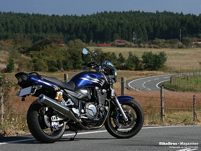 ヤマハ XJR 1300