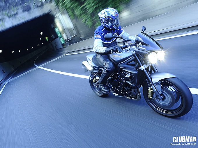 トライアンフ STREET TRIPLE R