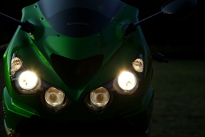 カワサキ ZX-14R