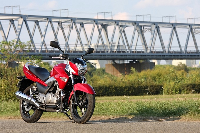 スズキ Gsr250 バイク壁紙集 バイクブロス